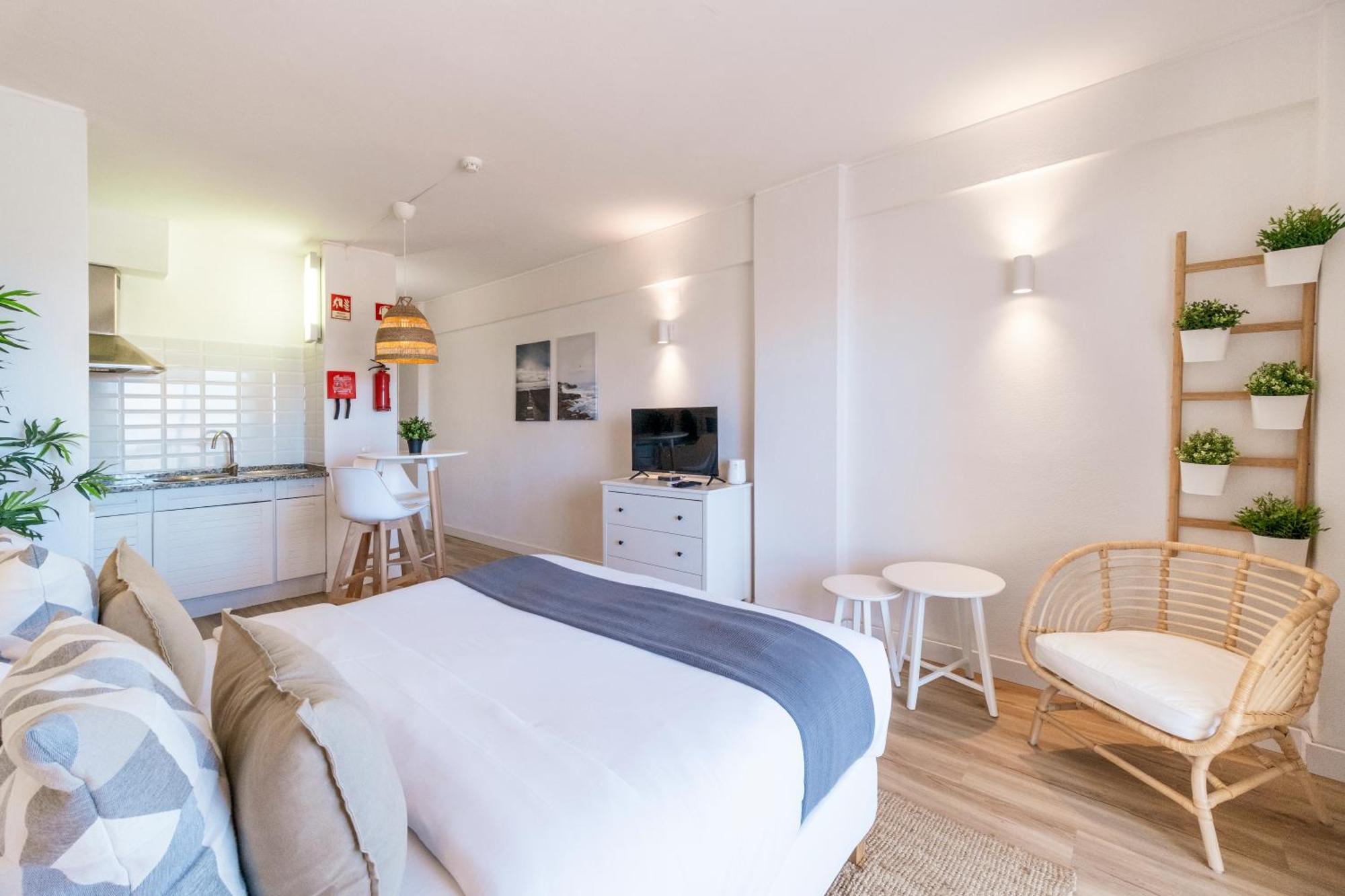 לאגוּ‏ש Torre Alta Apartments מראה חיצוני תמונה