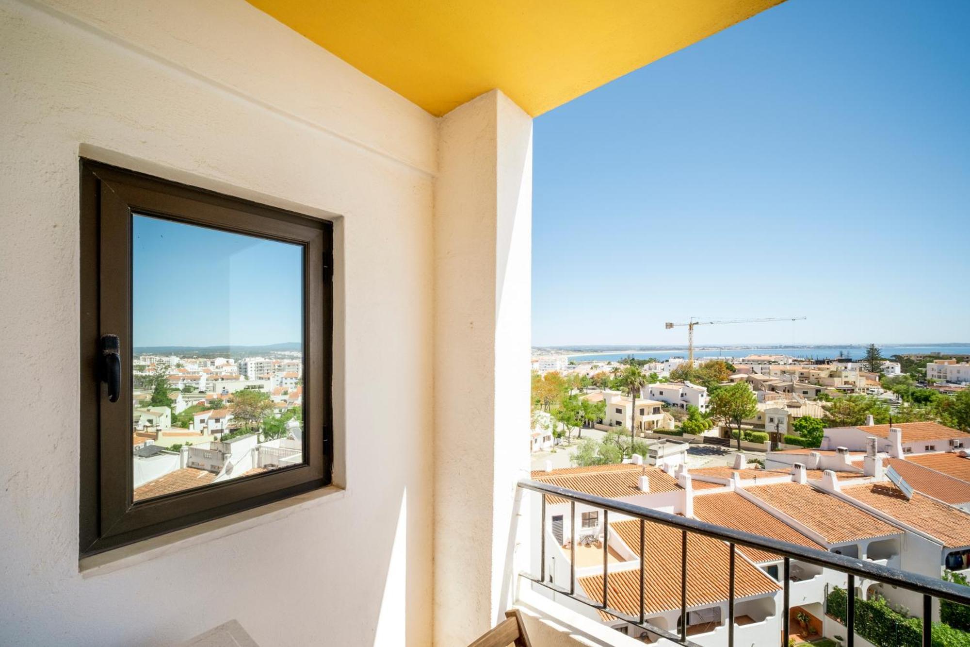 לאגוּ‏ש Torre Alta Apartments מראה חיצוני תמונה